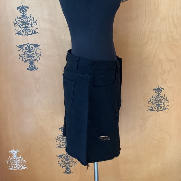 NEW Black Denim Frayed Mini Skirt - Picture 7 of 15